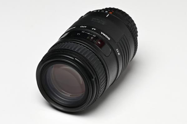 Sigma 180mm 5,6 APO-Macro AF Nikon F-Mount  -Gebrauchtartikel-